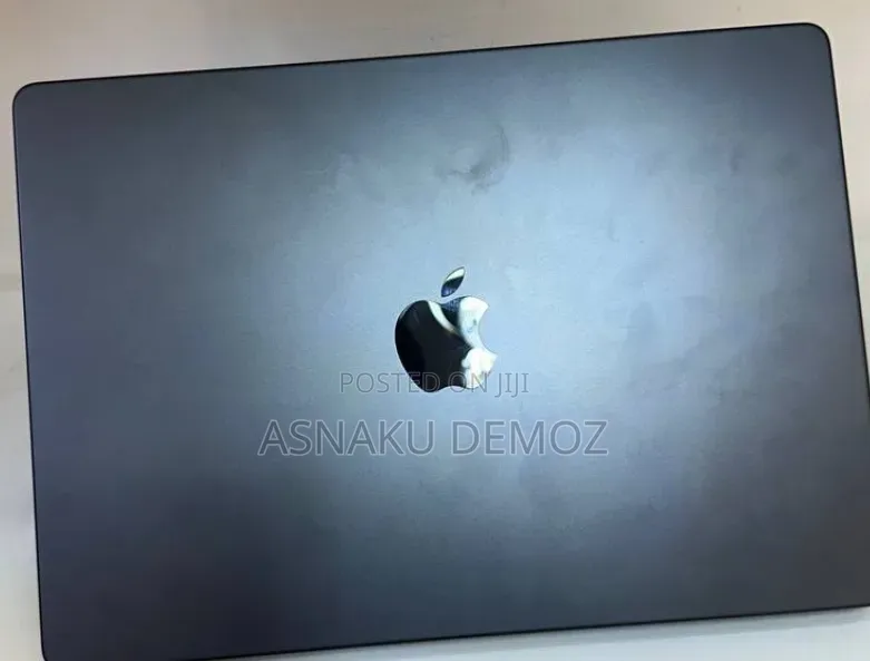 New Laptop Apple MacBook Pro 16GB Apple M5 Pro SSD 512GB