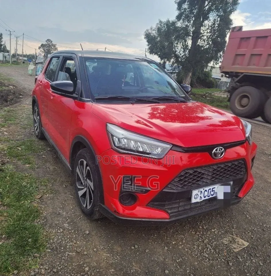 Toyota Raize 2022 Red
