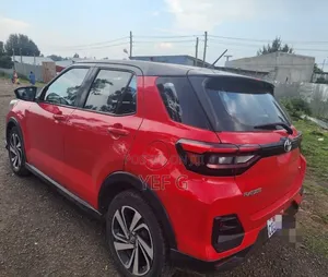 Toyota Raize 2022 Red