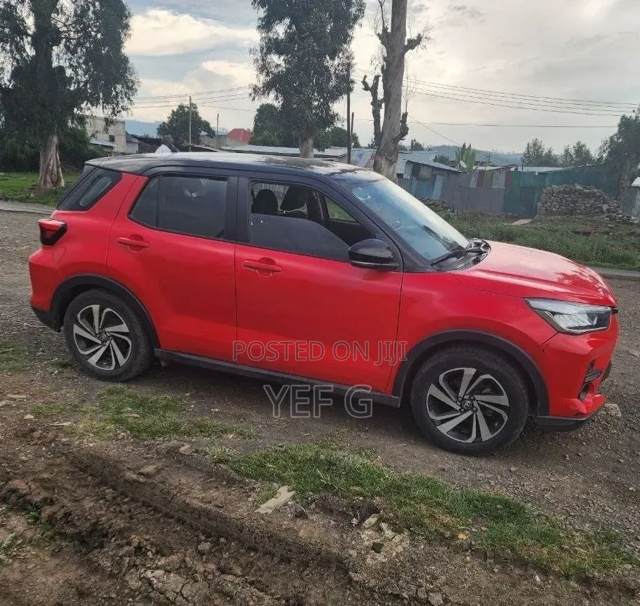 Toyota Raize 2022 Red