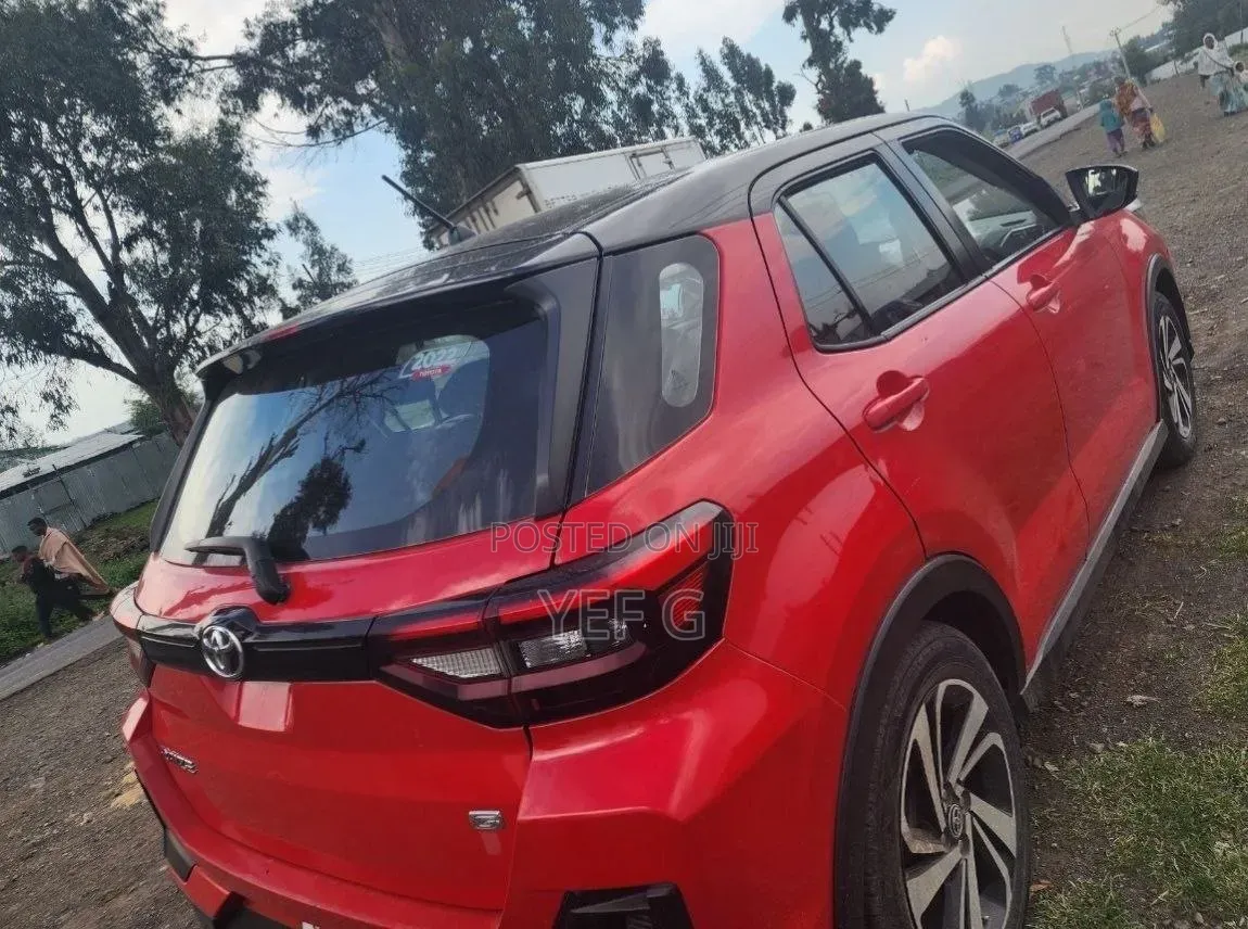Toyota Raize 2022 Red