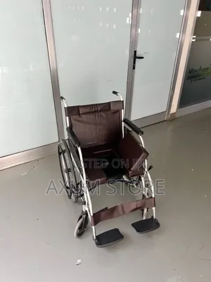 ቡናማ ኮማድ ማንዋል ዊልቸር — Brown Commode Manual Wheelchair