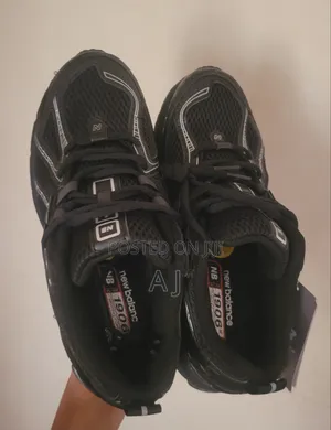New Balance 1906r Black