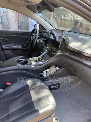 BYD E2 43 kWh 94 hp FWD 2025 Gray