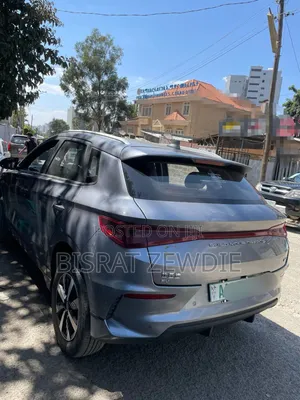 BYD E2 43 kWh 94 hp FWD 2025 Gray