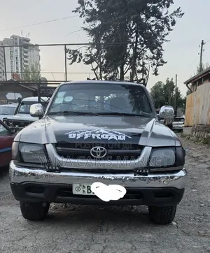 Toyota Tacoma 2004 Silver