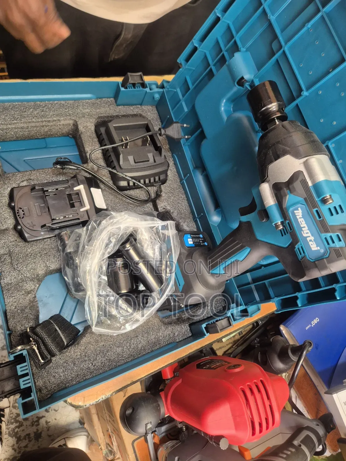 ፡68V Cordless Impact Wrench,