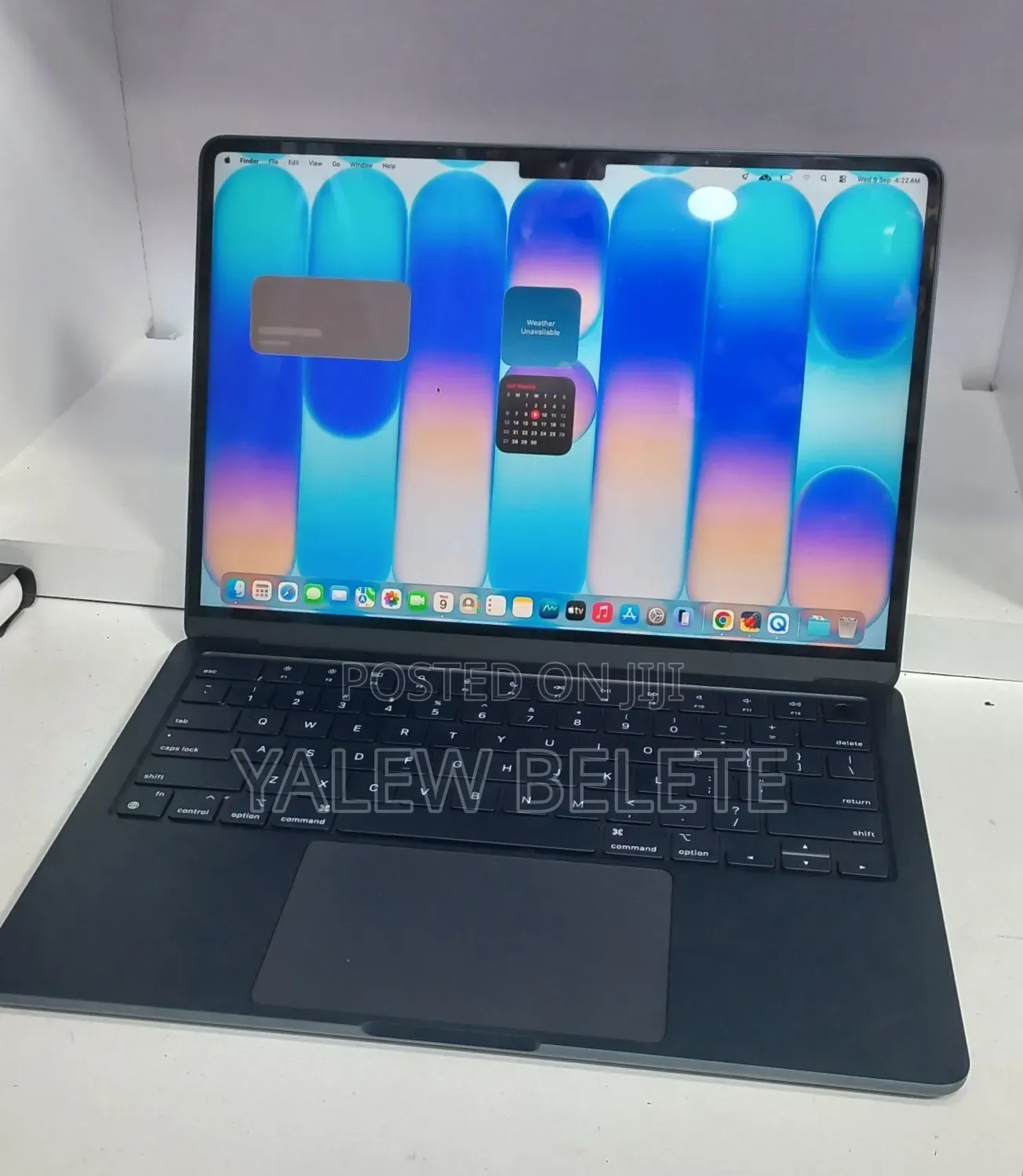 New Laptop Apple MacBook Air 2022 M2 8GB Apple M2 SSD 256GB