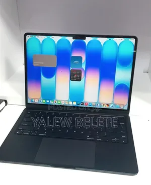 New Laptop Apple MacBook Air 2022 M2 8GB Apple M2 SSD 256GB