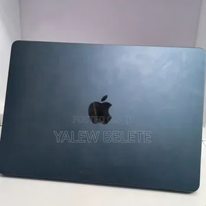 New Laptop Apple MacBook Air 2022 M2 8GB Apple M2 SSD 256GB