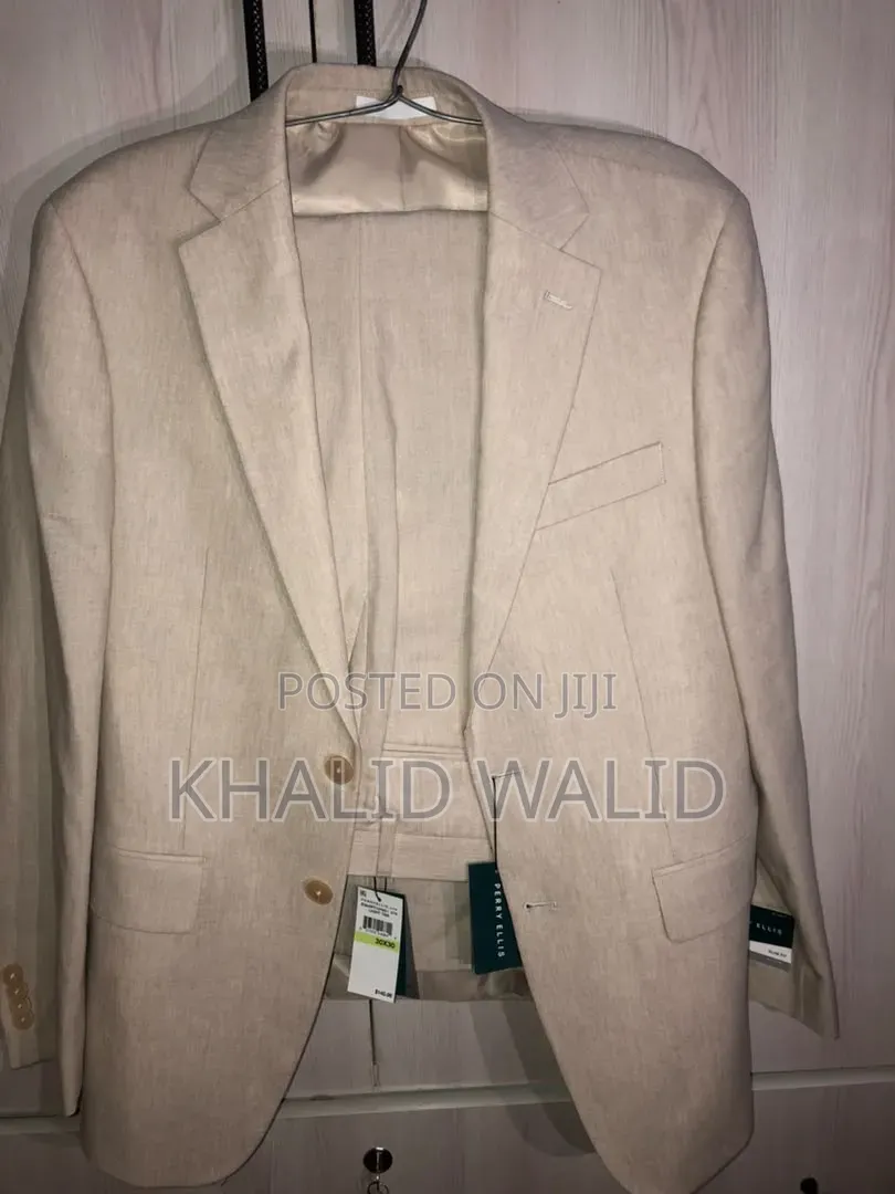Perryellis Men's Suit