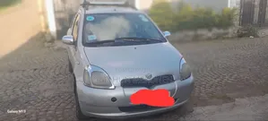 Toyota Vitz 2000 Silver