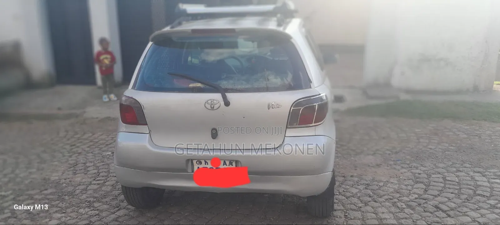 Toyota Vitz 2000 Silver