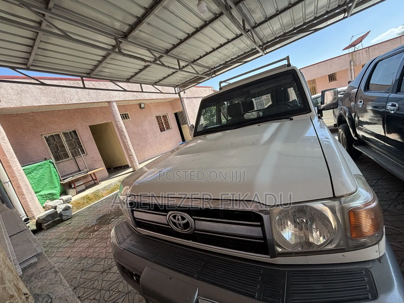 Toyota Land Cruiser 2013 White