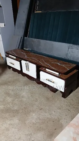 1,50 Cm ቲቪ እስታንድ