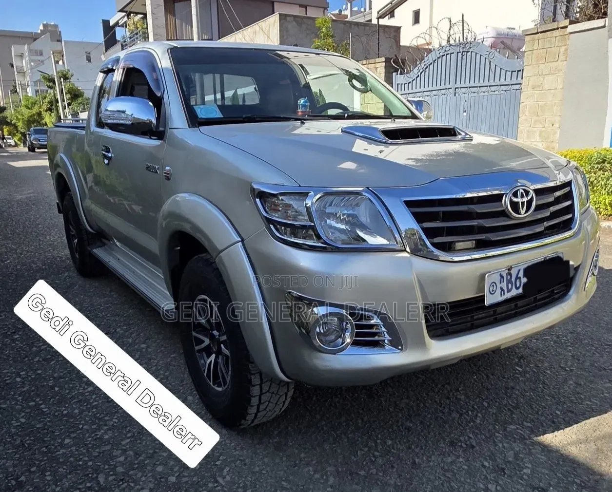 Toyota Hilux 2013 Silver