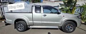 Toyota Hilux 2013 Silver