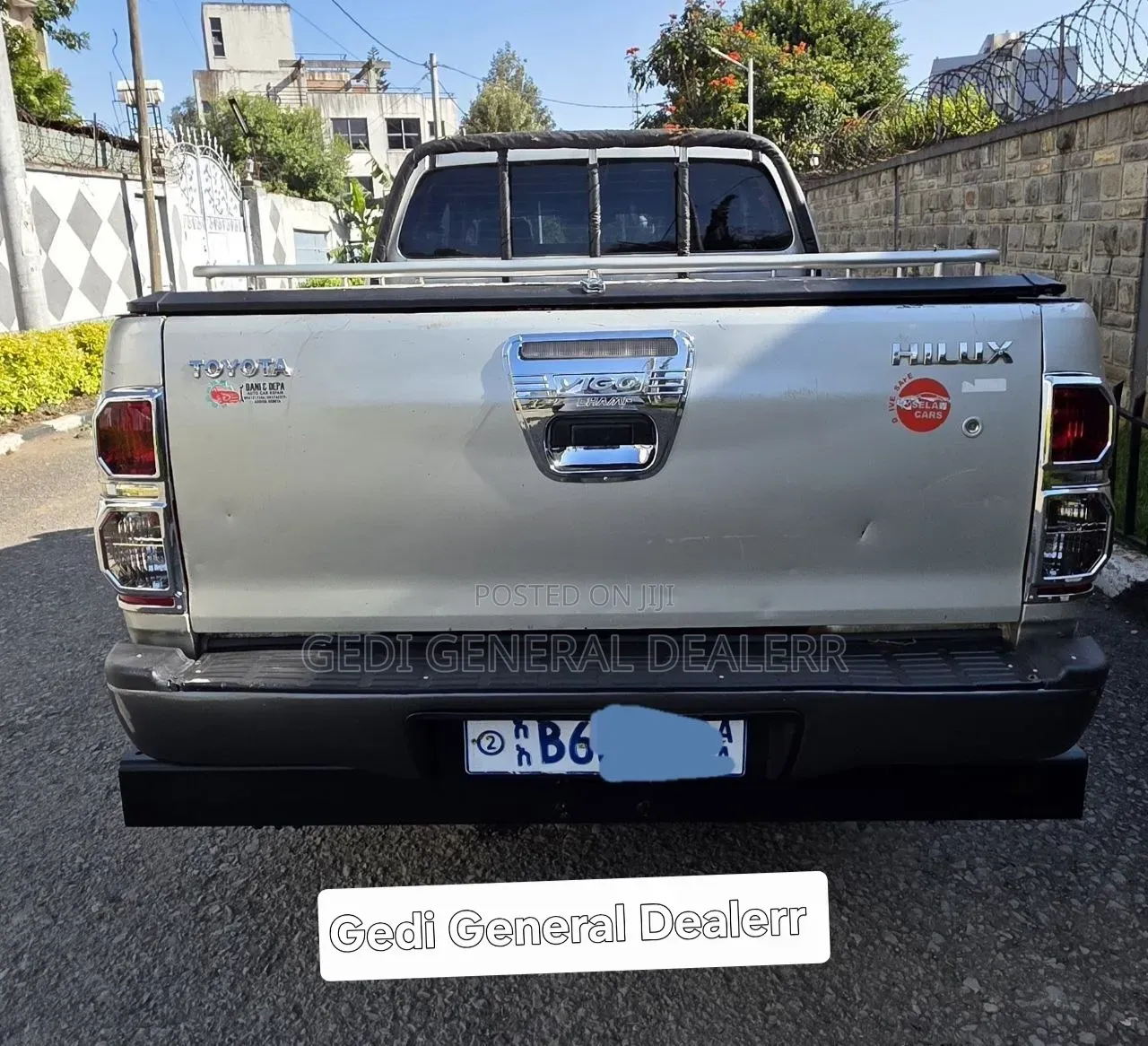 Toyota Hilux 2013 Silver