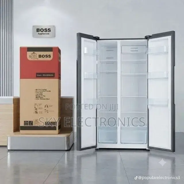 BOSS 640 Liter REFRIGATOR