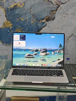 New Laptop Apple MacBook Air 2022 M2 8GB Apple M2 SSD 256GB