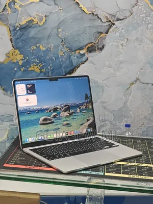 New Laptop Apple MacBook Air 2022 M2 8GB Apple M2 SSD 256GB