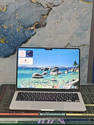 New Laptop Apple MacBook Air 2022 M2 8GB Apple M2 SSD 256GB