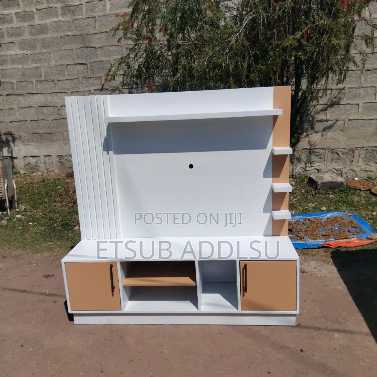 TV Stand 1,60