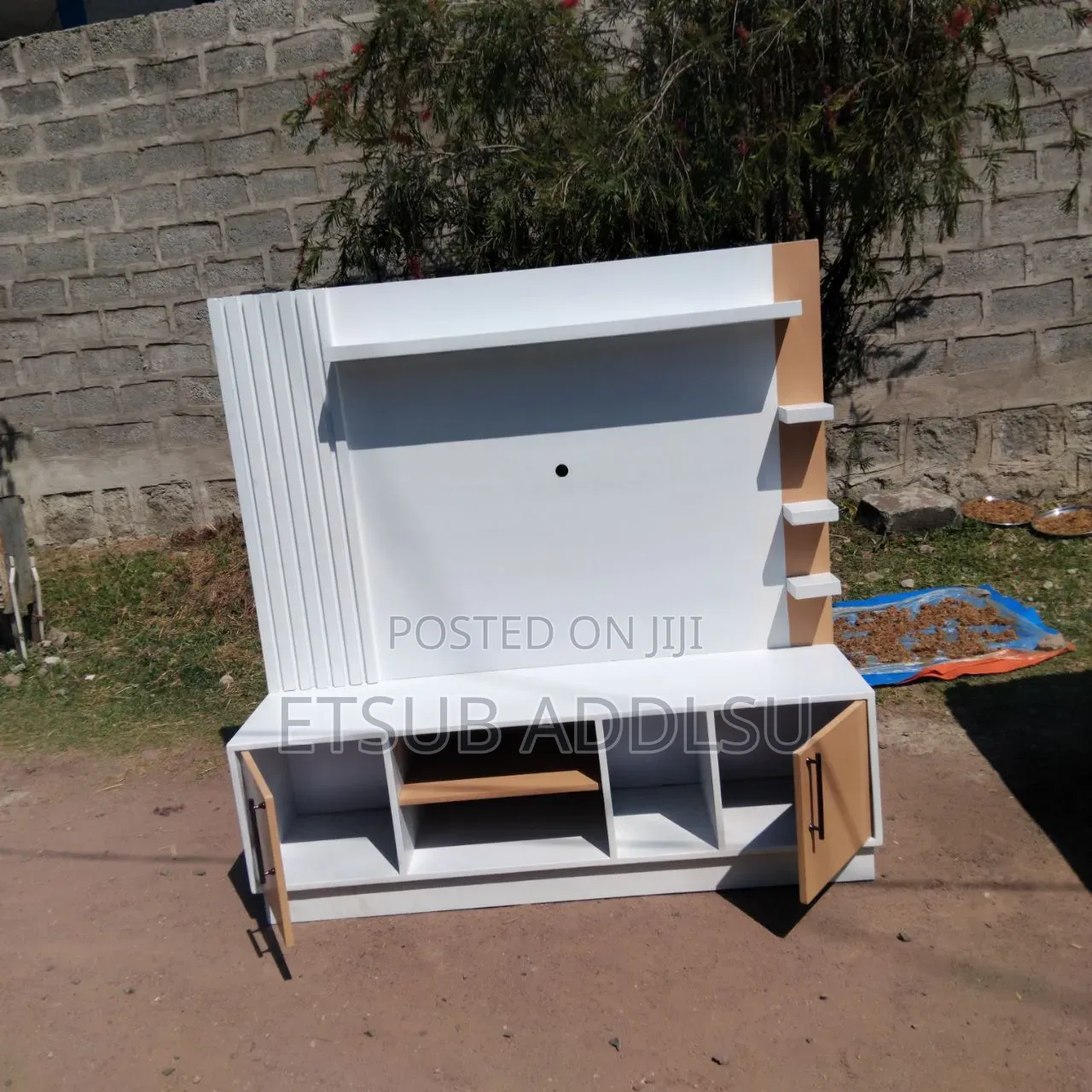 TV Stand 1,60