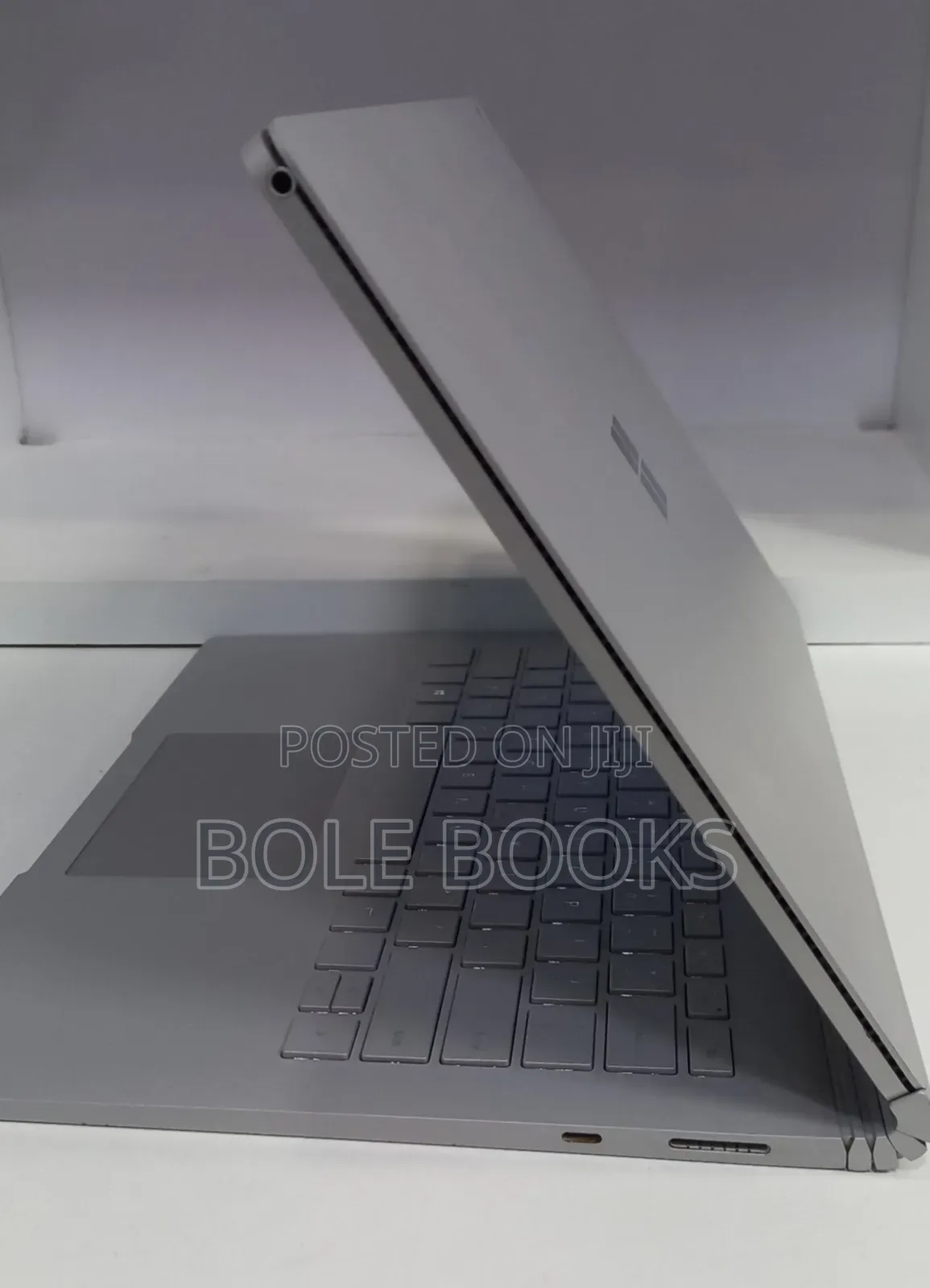 New Laptop Microsoft Surface Book 2 16GB Intel Core i7 SSD 512GB