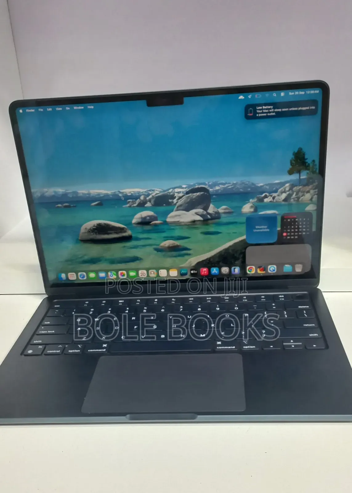 New Laptop Apple MacBook Air 2022 M2 8GB Intel Core i5 SSD 256GB