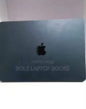 New Laptop Apple MacBook Air 2022 M2 8GB Intel Core i5 SSD 256GB