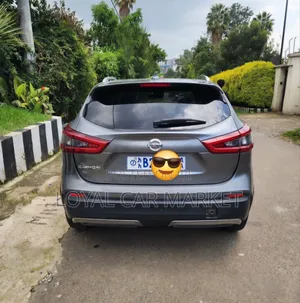 Nissan Qashqai 2018 Silver