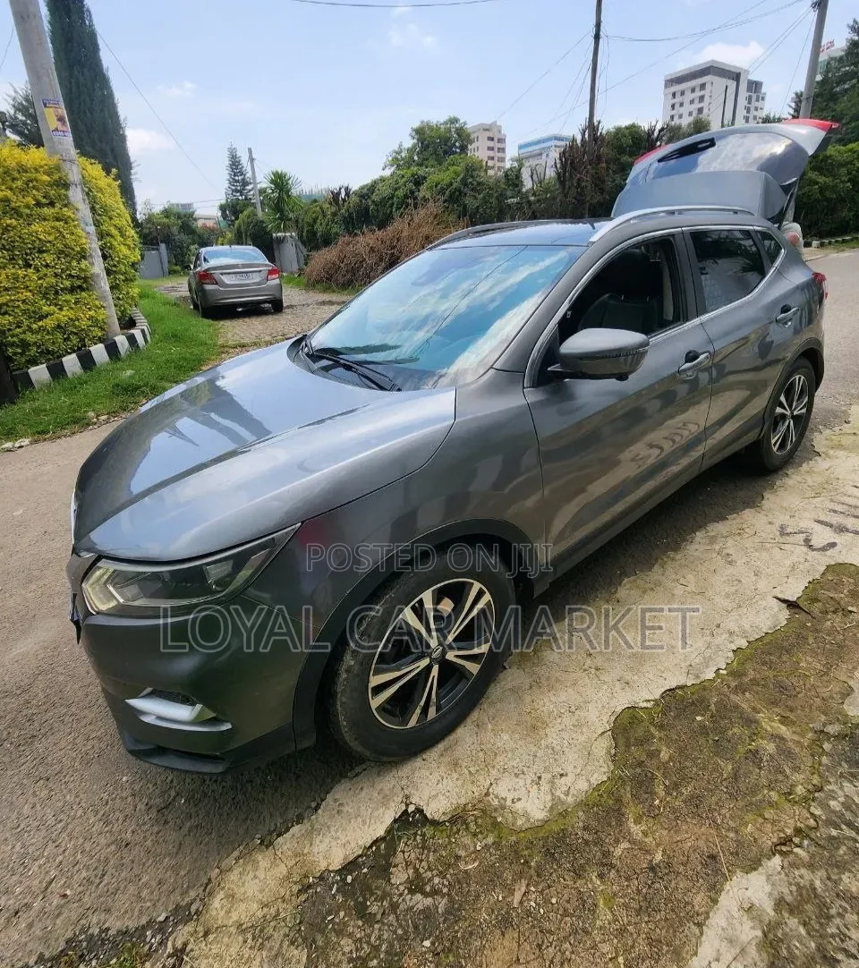Nissan Qashqai 2018 Silver