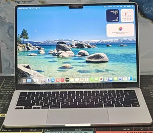 New Laptop Apple MacBook Air 2022 M2 8GB Apple M2 SSD 256GB