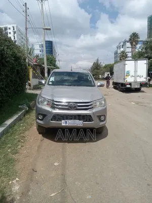 Toyota Hilux 2016 Silver