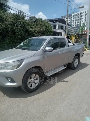 Toyota Hilux 2016 Silver