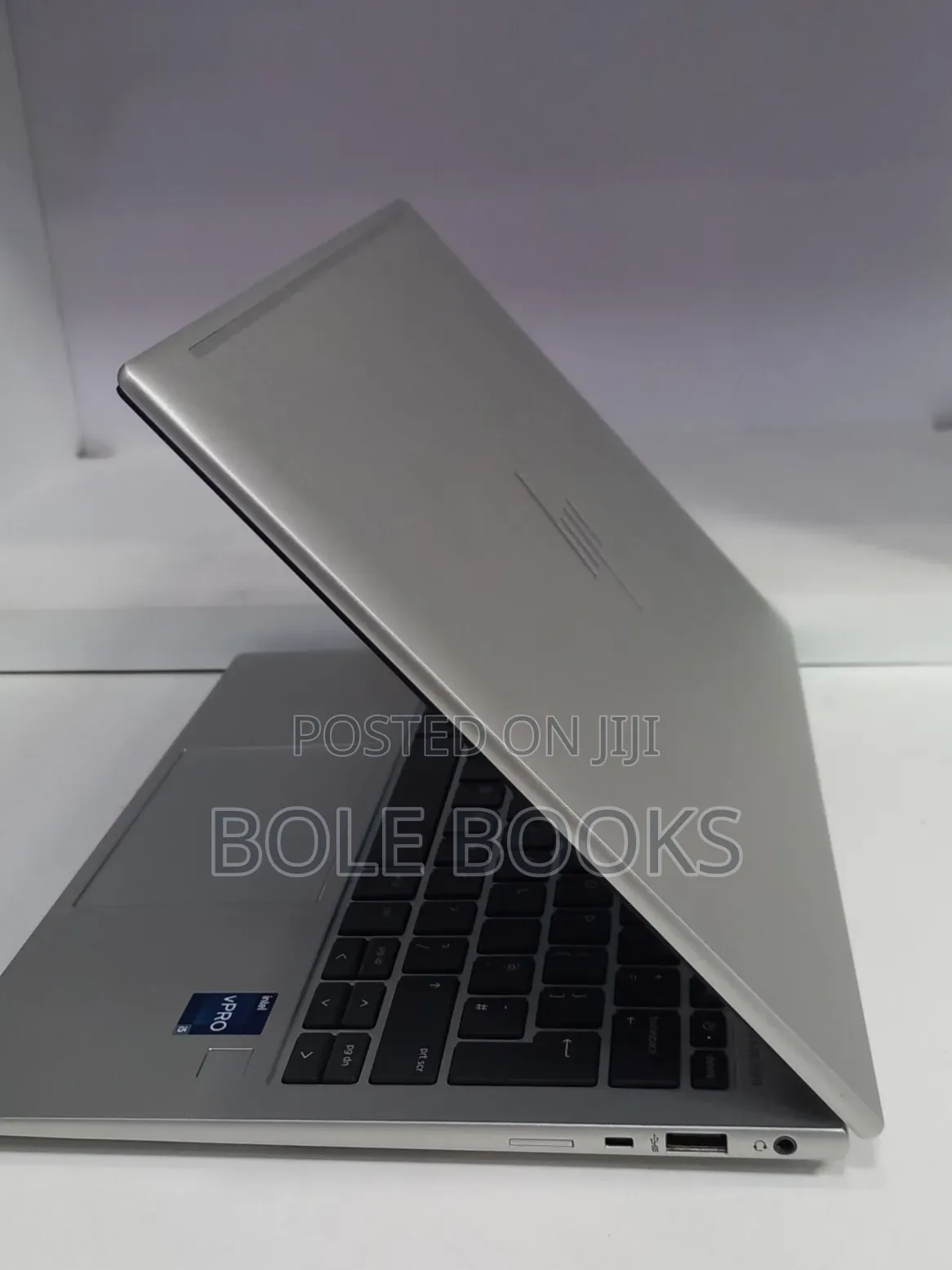 New Laptop HP EliteBook 830 G9 16GB Intel Core i5 SSD 512GB