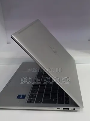 New Laptop HP EliteBook 830 G9 16GB Intel Core i5 SSD 512GB