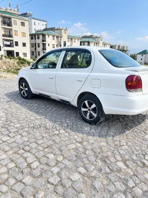 Toyota Platz 1.0 FWD 2004 White