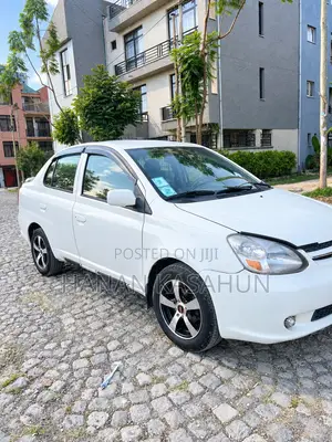 Toyota Platz 1.0 FWD 2004 White