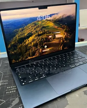 New Laptop Apple MacBook Air 2022 M2 16GB Intel Core M2 SSD 512GB