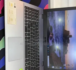 New Laptop Asus Vivobook 14 16GB Intel Core i7 SSD 512GB