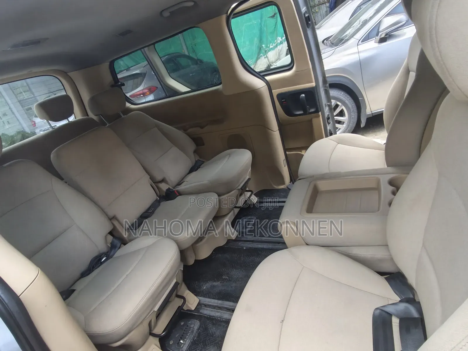 Hyundai H200 2013 Silver