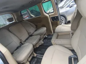 Hyundai H200 2013 Silver