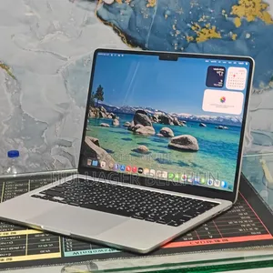 New Laptop Apple MacBook Air 2022 M2 8GB Apple M2 SSD 256GB