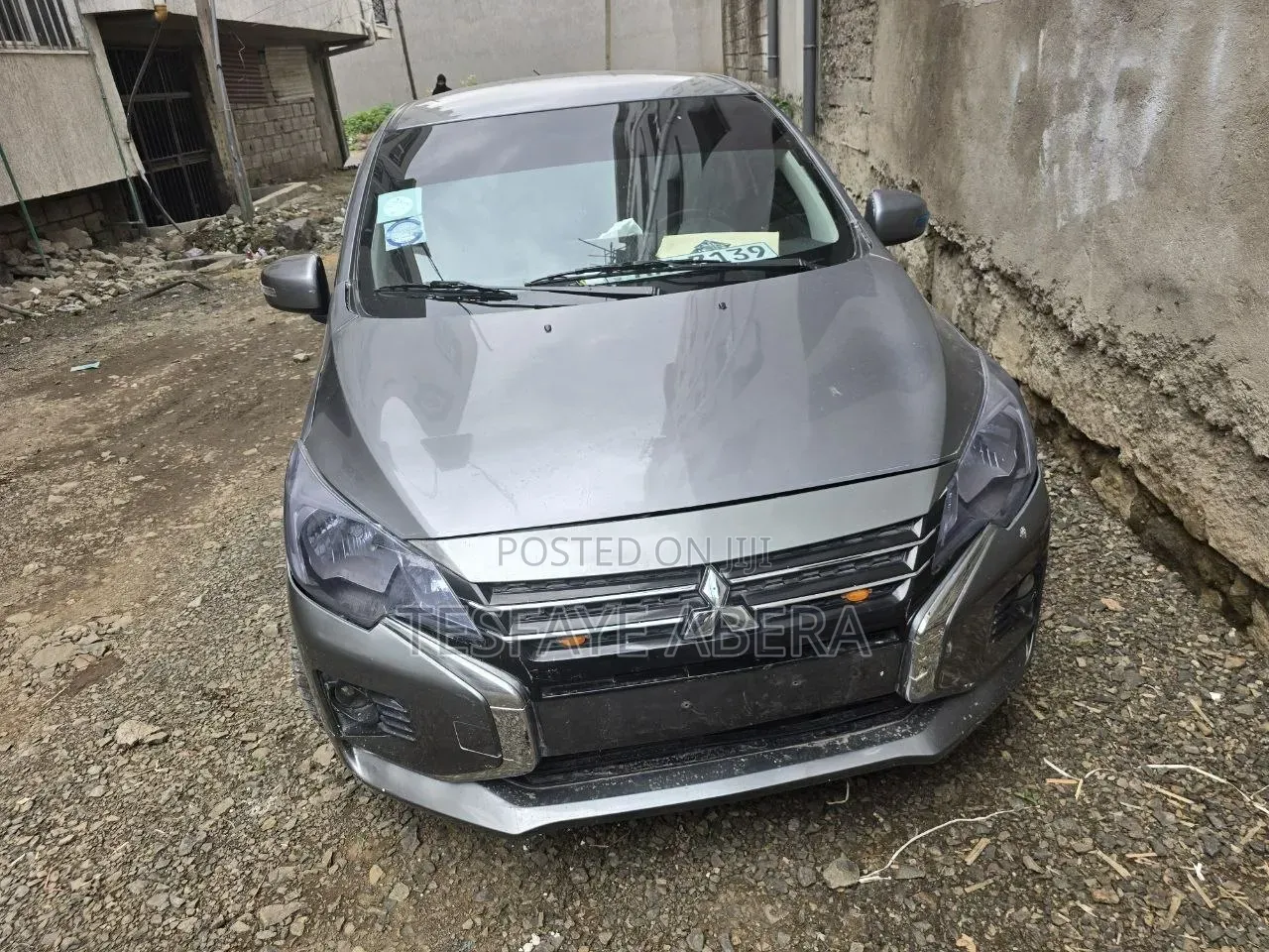 Mitsubishi Attrage 2022 Silver