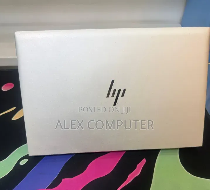 New Laptop HP EliteBook 830 G8 16GB Intel Core i7 SSD 512GB