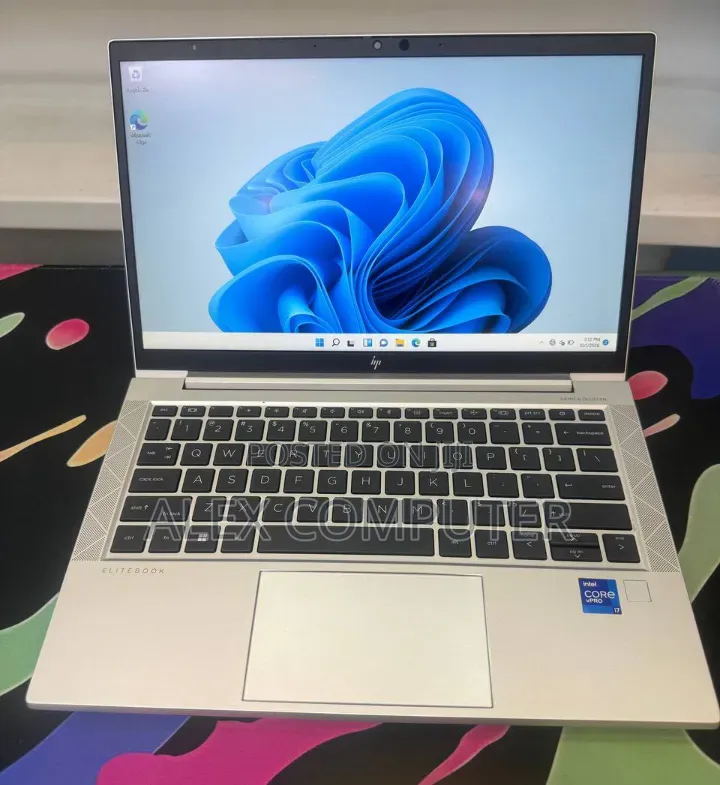 New Laptop HP EliteBook 830 G8 16GB Intel Core i7 SSD 512GB