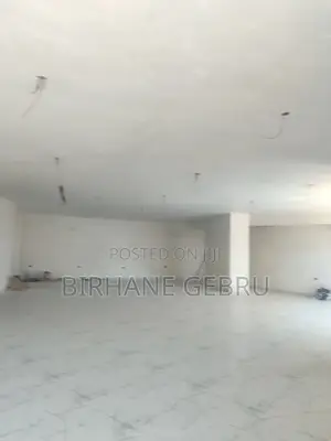 Space Rent for Beuty Salon Teeth Clink and Other