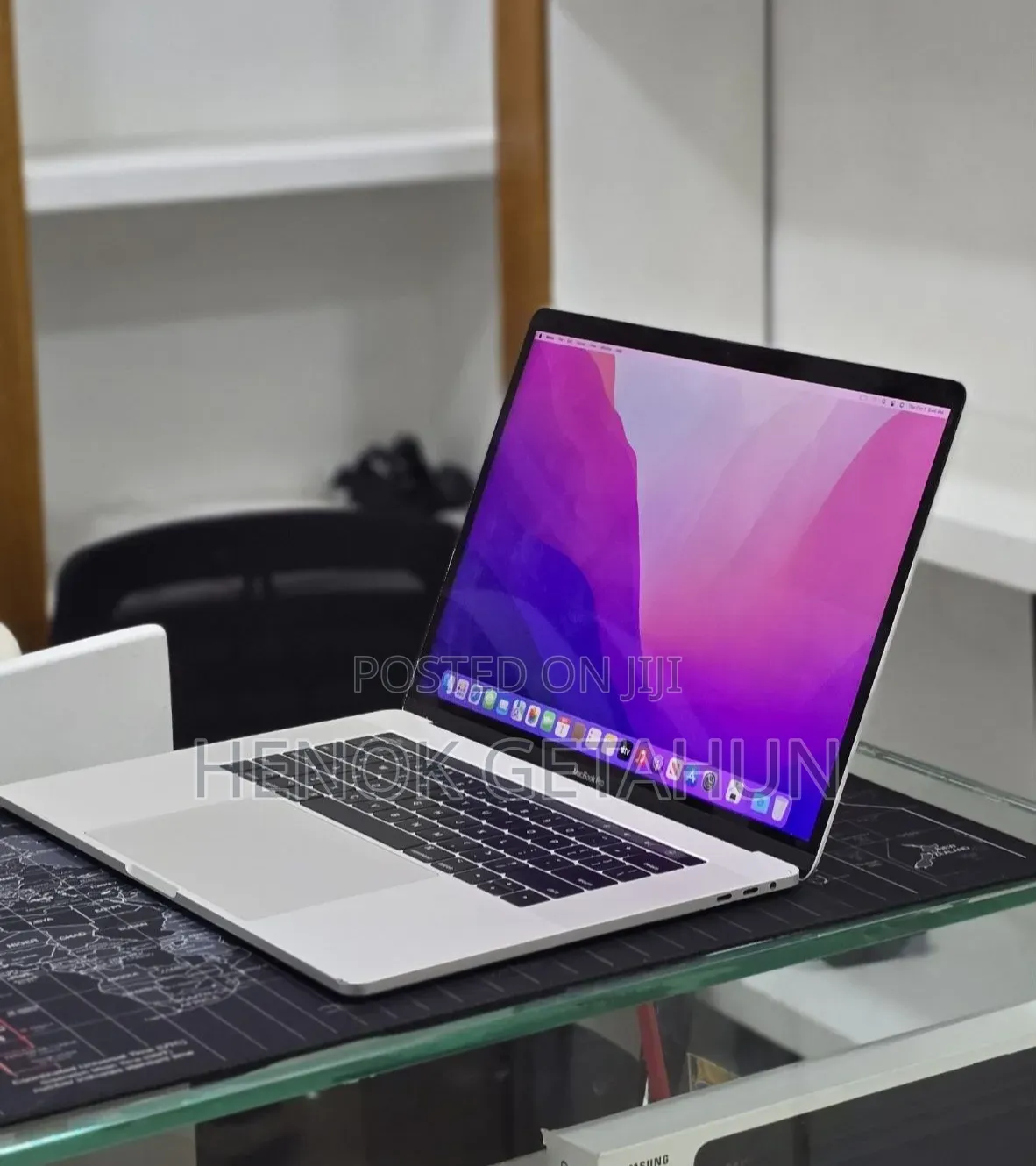 New Laptop Apple MacBook Pro 2017 16GB Intel Core i7 SSD 512GB